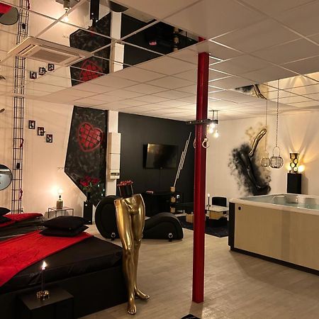 L'Escapade Sensuelle - La Love Room D'Épernay Exterior foto