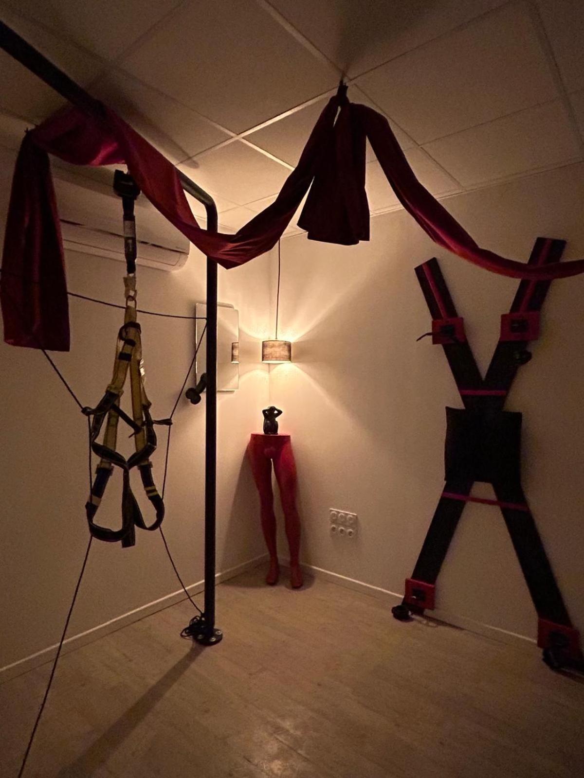 L'Escapade Sensuelle - La Love Room D'Épernay Exterior foto