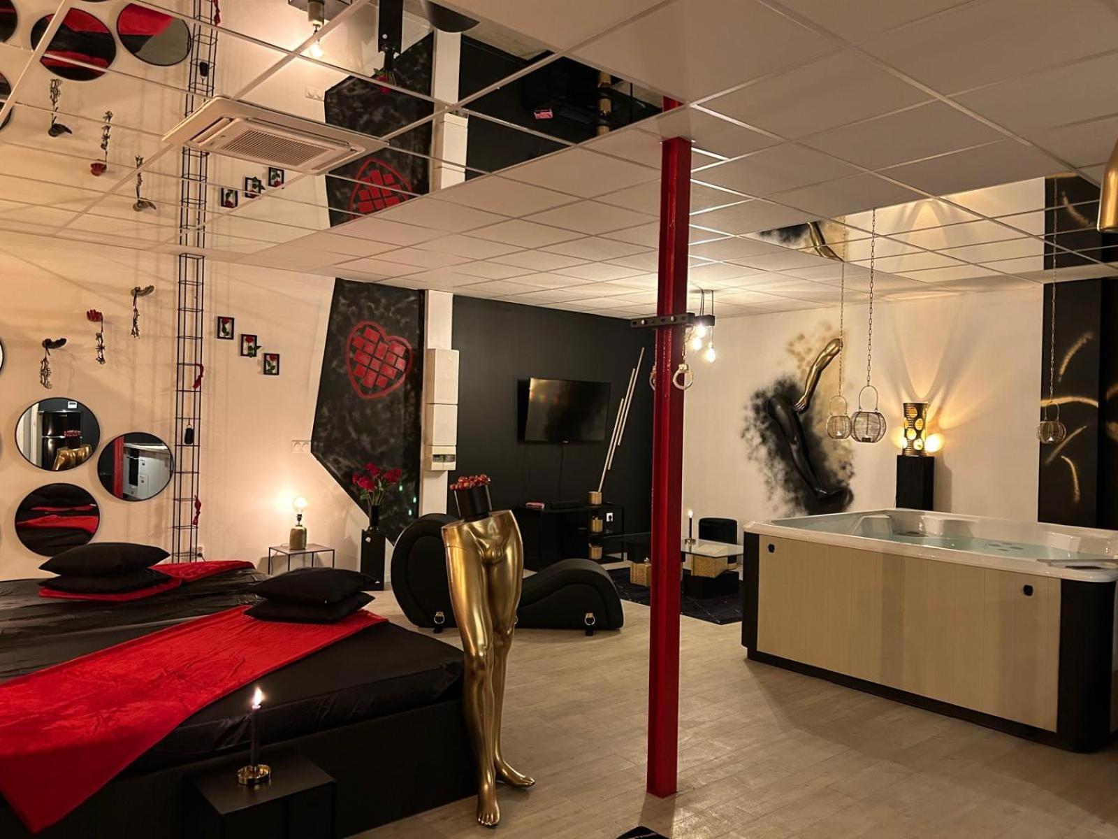 L'Escapade Sensuelle - La Love Room D'Épernay Exterior foto